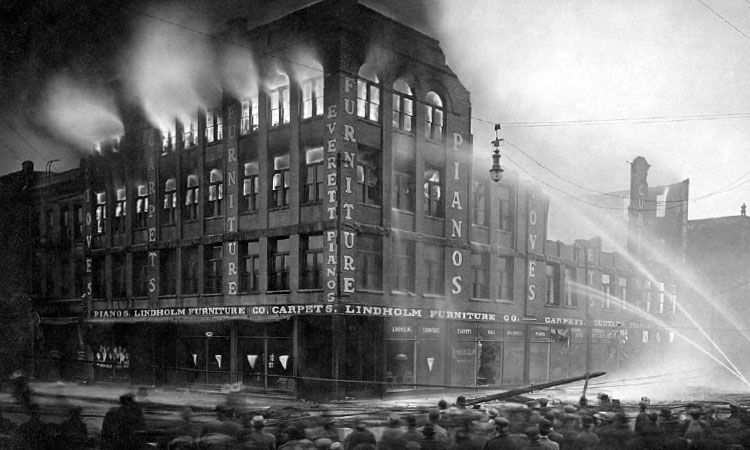 Lindholm Furniture Store fire, 1912